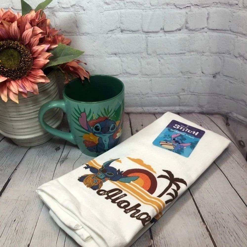 Disney big stitch mug and kitchen towel set